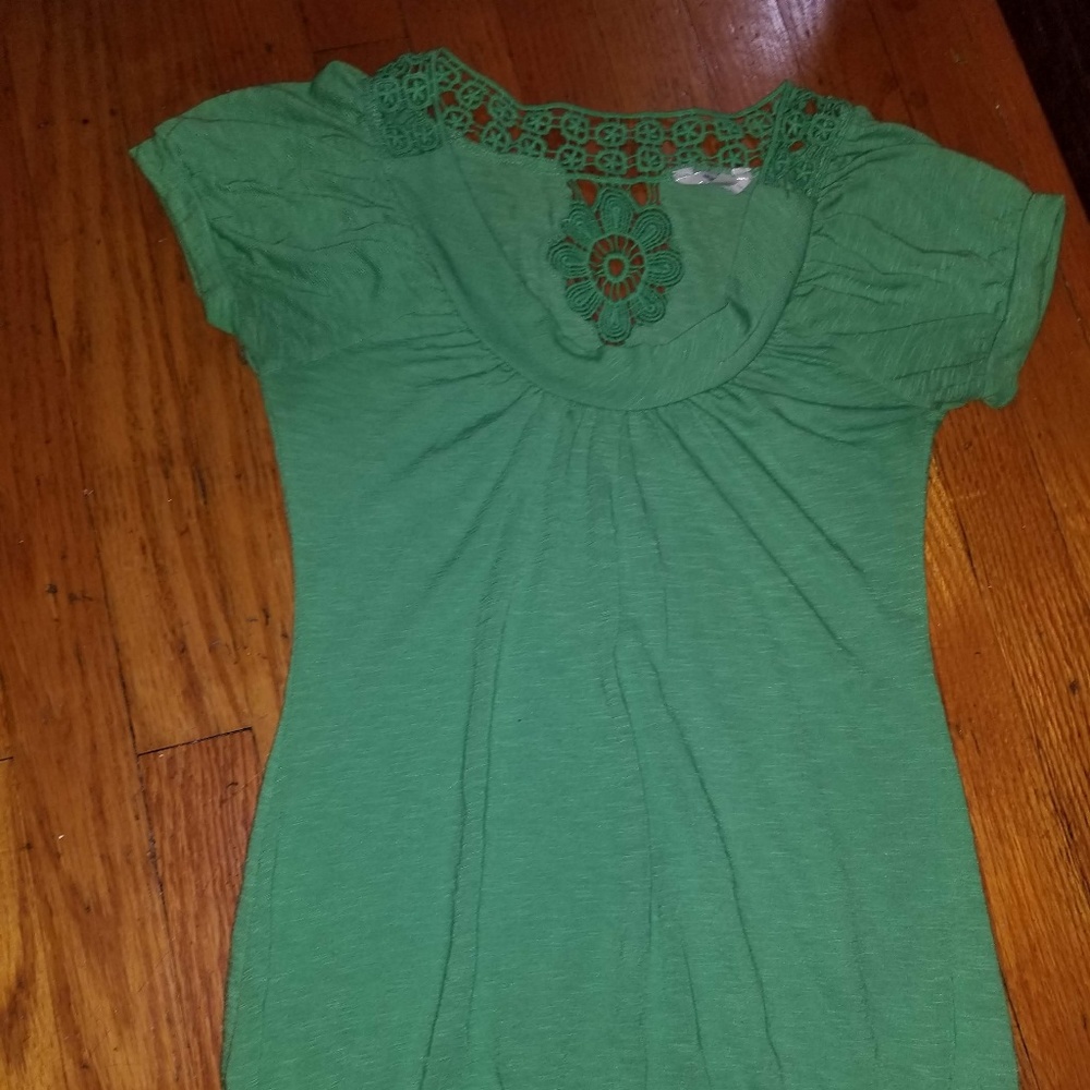 WOMENS ENERGIE SHIRT SMALL